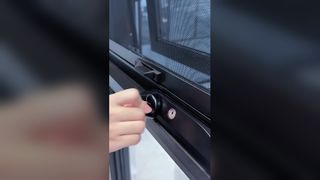 EDUN 80 シリーズ 手回し窓